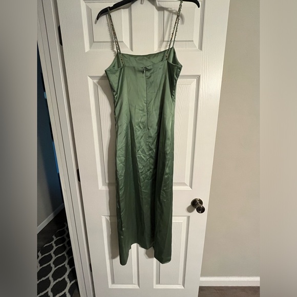 ⚠️Zara Midi Dress⚠️ - Picture 5 of 13